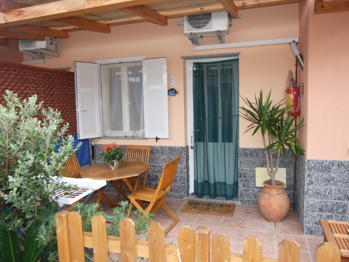 Le Case Del Sole Ventimiglia Exterior foto